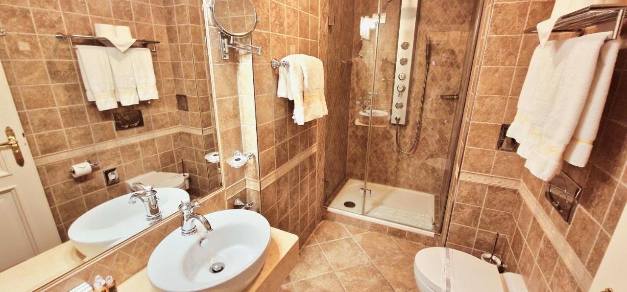General Boutique Hotel & Wellness Prague Luaran gambar